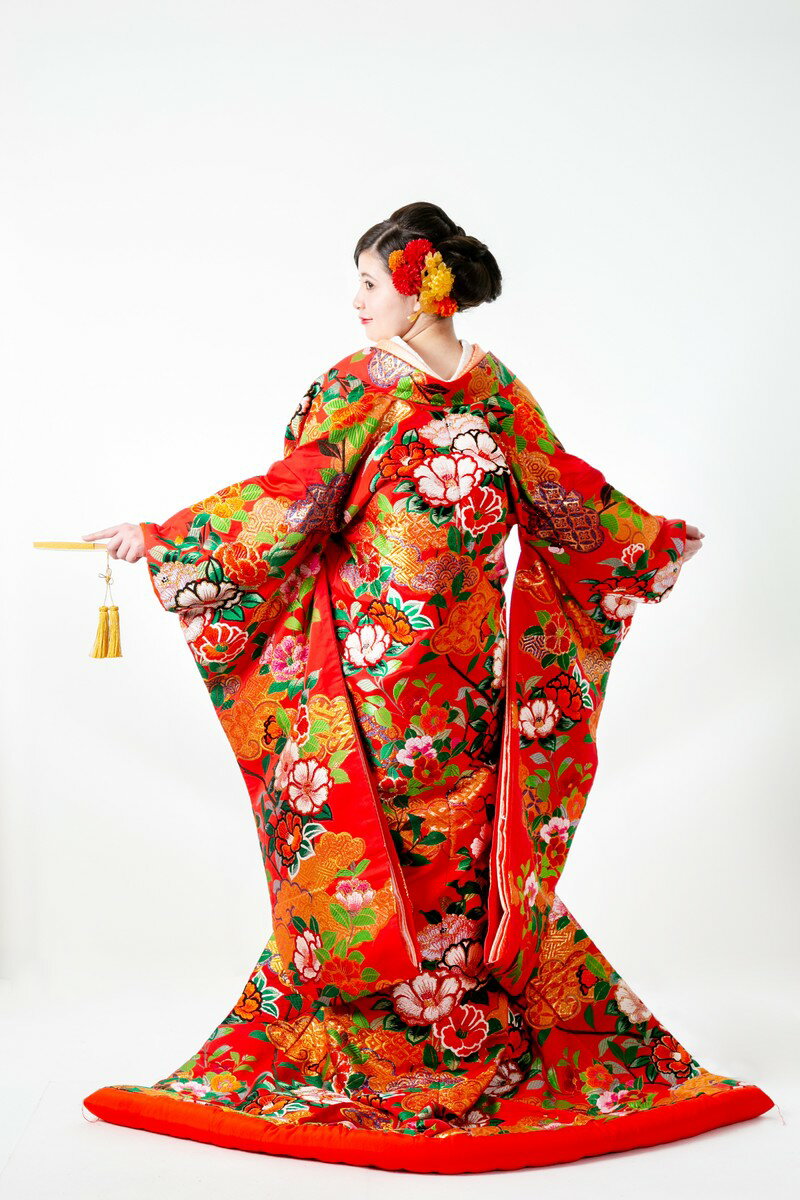 色打掛 レンタル 打掛 iro027 赤 レッド 金 ゴールド フルセット 和装 和婚 前撮り 花嫁衣装 花嫁衣装セット 婚礼衣装 婚礼 ウェディング ウエディング 高級 貸衣装 衣装レンタル 送料無料 前撮り 写真撮り 神社婚 お色直し 【七宝椿姫】