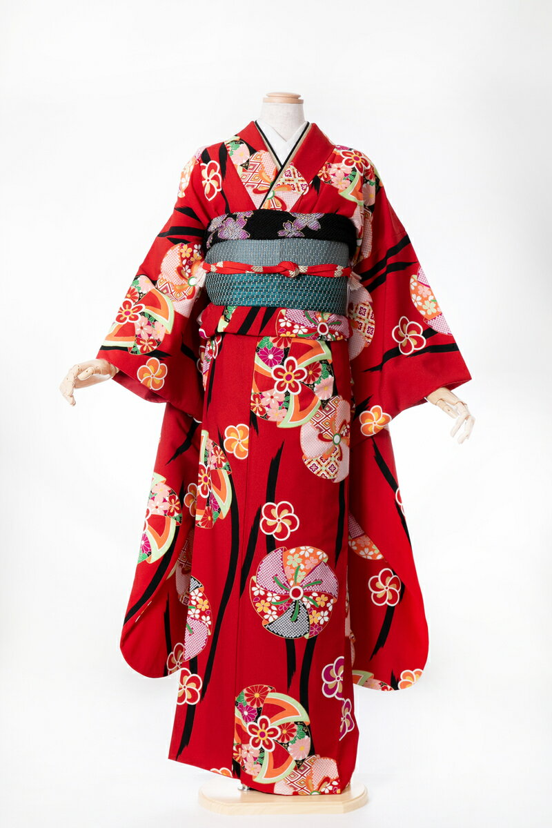 商品情報サイズ/寸法9号 〜 13号身長150cm 〜 165cm位ご利用案内・モニター発色の具合により色合いが異なる場合がございます。・延長や延滞は1日につき10%料金に加算させていただきます。・クリーニングの必要な汚れ、破損のある場合、別途クリーニング代、修理代をいただきます。・著しい汚れ、破損、紛失等、リース不可能となった場合は、その商品の仕入れ価格、使用頻度、希少価値などを考慮した弁償金をいただきます。・到着後、破損があった場合ご連絡をお願い致します。・決算後のキャンセルはお受けできません。尚、こちらで商品の不具合などが起きた場合はキャンセルとさせていただきます。・予約の確定は、こちらからのメールにて確定とさせていただきます。・発送日から返却到着日まで5泊6日を基準とさせていただきます。但し、天候不良などでの延長は基準外とさせていただきます。注意事項商品到着後、着付けをして頂く先生に小物の確認をして頂いて下さい。もし足らない物があれば当店にご連絡ください。あとお客様ご自身がご準備する物の確認も行って下さい。振袖の裾はとても繊細な部分です。裾を引いてのご移動はしないようにお願いします。ご移動の際は必ず裾を地面につけないようにご移動下さい。当店の衣裳に勝手に加工をされないようにお願いします。セット内容小物一式レンタル振袖（成人式用）◇ sfuri061 赤地古典梅手毬 ◆ ー ご予約状況 ー 下記の日程はご利用いただけません 2