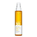 メーカー クラランス 商品名 サンケア オイルミスト SPF30/PA+++ 内容量 150mL 商品説明 強いUVから素肌を守るボディ・ヘア用日やけ止めオイル SPF30／PA+++。スプレータイプなので日常生活やレジャーなど、様々なシーンでお手軽にお使いいただけます。 潤いを与えながら素早くなじみ、なめらかに整えます。べたつかず、サテンのような仕上がりに。 テリハボク種子のオイルが紫外線ダメージを受けた肌にヴェールとなって潤いを保ちます。 肌タイプ： コンビネーション, ドライ, ノーマル, オイリー テクスチャー： オイル 区分 フランス製・化粧品 広告文責 香水パーク　052-990-1557 販売価格について 販売価格には仕入れ時にかかる手数料・販売手数料が含まれております。 メーカー小売希望と販売価格が異なる場合がございますので予めご了承下さい。 重ねて、販売時期により価格が流動致します。 商品購入後の価格が理由でのキャンセル、返金は、お断りをさせて頂きます。