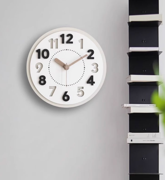 掛け時計 おしゃれ 壁掛け時計 木製 新生活 ウォールクロック ナチュラル 30*30cm 38*38cm おしゃれ ユニーク 北欧 インテリアクロック おしゃれ 掛時計 壁掛け 静音 かわいい モダン シンプル 新築祝い プレゼント リビングルーム 寝室 見やすい [2]