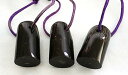 水牛工芸材料、角根付 材。プロ用。紐穴の径4m/m・長さ35m/m・直径20m/m×15m/m・魔除け・アクセサリー等の加工用として 印面・胴篆刻及び彫刻可能。...