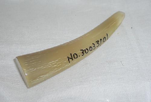 水牛角、原角・94.2mm、穴ナシ。特上白（天然色）・長さ94.2m/m・直径21.5×18m/m・オランダ水牛角。次..