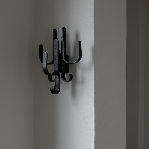 Cooee Design (クーイーデザイン) Woody Hook Three (ウッディフック3) オーク/ブラックオーク 北欧/インテリア/壁掛け/コートハンガー/タオル/日本正規代理店品