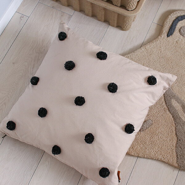 Ferm Living Dot Cushionドットクッション サンド ブラック 北欧 インテリア 子供部屋 ファームリビング 日本正規販売店品【国内在庫あり】 [3]