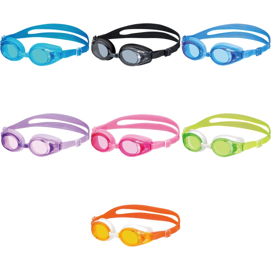 アクアマリン(AM)ブラック(BK)ブルー(BL)ラベンダー(LV)ピンク(P)ライムグリーン(LG)オレンジ(OR) メーカー希望小売価格はメーカーカタログに基づいて掲載しています。 4 〜 9 歳専用サイズと機能を盛り込んだお子様専用ゴーグル。 10 〜 12 歳と比較すると、 4 〜 9 歳では瞳と瞳の間隔が約 3.5 mm短いことに着目して設計することで、着け心地やフィット感が格段にアップしています。抗菌仕様で清潔さをキープ。レンズの傷つきを防ぐ長持ち設計。フェイスパッド取り外して洗浄可。 商品説明 ：素材：レンズ / ポリカーボネート、フェイスパッド / エラストマー、ストラップ / エラストマー、鼻ベルト / エラストマー、ストラップアジャスター / ポリカーボネート：機能：UVカット、水膜くもり止め、抗菌、選べる鼻ベルト VIEW 水泳 ゴーグル 水泳ゴーグル