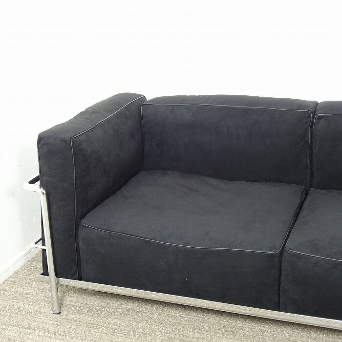 【中古】【展示超美品】Cassina(カッシーナ) LC3 3P SOFA / 3人掛けソファ / フェザーパッディング /アルカンターラブラック生地黒革パイピング仕様