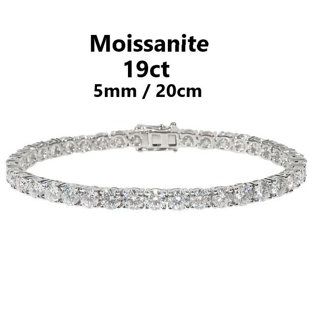 モアサナイト（Moissanite）19カラットのテニスブレスレットが入荷しました。幅5ミリの大粒モアサナイトを使用しております。 モアサナイトはダイヤモンドテスターにかけると「Diamond」と判定されるほどクオリティが高く目視では鑑定士も天然ダイヤと区別がつかないと言われています。 ＜商品概要＞ 素材：.925Silver サイズ：幅5mm、長さ20cm ストーン：モアサナイト（Moissanite） カット：ラウンド クラリティ：Vvs セッティング：爪留 ＜モアサナイトとは＞ 通称、「人工ダイヤ」と呼ばれています。ダイヤモンドテスターも天然ダイヤモンドと判定するほど、透明度、屈折率、輝きがダイヤモンドと近いストーンです。目視では鑑定士でも判別できないと言われています。 ＜モアサナイトの特徴＞ ・天然ダイヤモンドの2倍の輝き ・耐久性に優れている ・ストーンがくすまない、曇らない ・天然ダイヤの1／10の値段 商品についてご不明な点等ございましたらお気軽にお問い合わせください。実物をご覧になりたい方はご予約のうえ店舗にてご覧いただけます。（048-729-7531）モアサナイト テニスブレスレット .925Silver Tennis Bracelet【5mmx20cm】19カラット メンズ レディース Moissanite Kronic jewelry