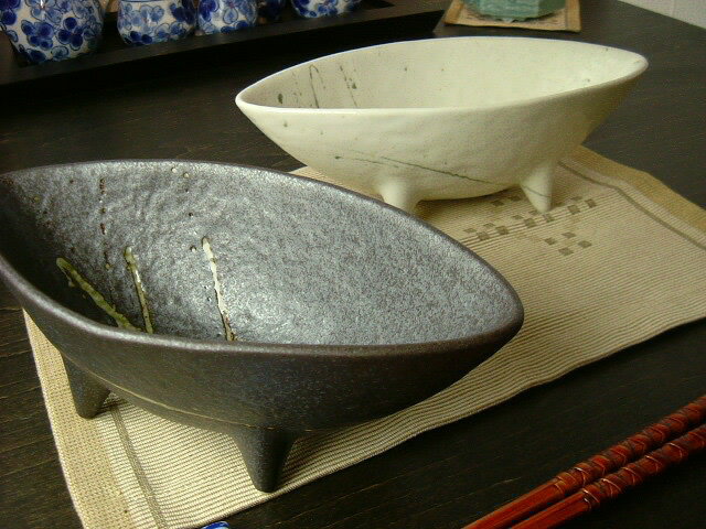 【訳あり】 和食器 モダン筆流し 足付 楕円鉢 (中) 【アウトレット 在庫処分】