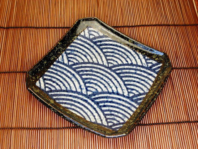 正角 4.5皿 青海波 13.3cm×13.3cm×高さ2.