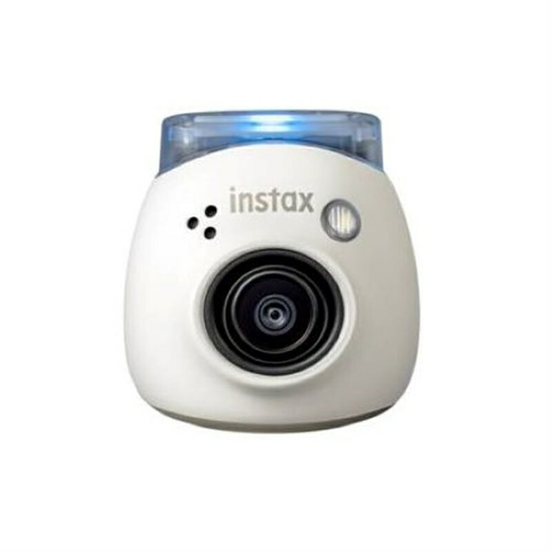 お取寄せの場合の納期目安：6月上旬以降（5/17現在）・INSTAX“チェキ”シリーズ初の「撮影」に特化したカメラです。・プリント機能を切り離すことで手のひらサイズのコンパクト性を実現、撮影シーン・体験の幅を広げた新しいコンセプトのカメラです。・撮影した写真をスマホプリンターINSTAX Linkシリーズでチェキプリント「手のひらサイズのコンパクト性」と「広角レンズ」でいつでもどこでも気軽な撮影が可能どこへでも持ち運びでき、どんな瞬間も逃さず気軽に撮影可能。広角レンズのため、広大な風景や大人数での集合写真にも最適です。専用スマホアプリには、INSTAX Palが写す画像をスマホ画面で確認しながら撮影できる「リモート撮影」モードや、3秒間隔の連続撮影で動きのある写真を楽しめる「インターバル撮影」モードを搭載。カスタムシャッターサウンドINSTAX Palはスピーカーを搭載、お好きな音声を録音しカメラ本体のシャッター音として設定することで撮影がより一層楽しくなります。また、複数の画像をパラパラ漫画のように一つの動画にまとめる機能。プリントにして大切な人に贈ったり、SNSで共有してお楽しみ頂けます。撮影画像は本体から専用スマホアプリへ自動転送、INSTAX Linkシリーズとの連携で簡単チェキプリント本体とスマホをBluetooth接続することで、撮影した画像は専用アプリに自動転送され、「INSTAXフレーム」付きの画像として保存。また、専用アプリを介さず「INSTAX Pal」と「INSTAX Link」シリーズをBluetooth でダイレクトに接続することも可能です。アナログインスタントカメラのように、「INSTAX Pal」で撮影してそのまま「INSTAX Link」シリーズから自動でプリントできます。こちらの商品は「ひと家族様1点限り」となります。同一お届け先、同一名義による2点以上のご注文、または当店が転売目的と判断した場合、ご注文を取消しさせていただく場合がございます。●有効画素数：約500万画素●撮像素子：1/5型CMOS原色フィルター●記録メディア：内蔵メモリー、microSD／microSDHCメモリーカードに対応（別売り）●記録枚数：記録枚数内蔵メモリー約50枚、microSD／microSDHCメモリーカード対応（別売り）●記録画素数（ピクセル）：2560×1920ピクセル●記録方式：DCF準拠 Exif Ver 2.3●撮影感度：ISO100〜1600（自動切替）●測光方式：TTL256分割測光、マルチ測光●外部インターフェイス：USB Type-C（充電専用）●電源：リチウムイオン電池（内蔵型：取り外し不可）●充電機能：内蔵●充電時間：約2〜3時間* 気温によって異なります。●本体外形寸法：42.3mm×44.4mm×43.0mm　（幅×高さ×奥行）●本体質量：約41g　（記録メディア、ストラップ含まず）●付属品：マルチユースリング（用途：フィンガーストラップ、ファインダー、カメラスタンド）※こちらの商品はお一人さま1点限りとなります。同一お届け先への複数注文、同一名義による複数注文等、当店が転売目的と判断した場合、ご注文を取消しさせていただく場合がございます。