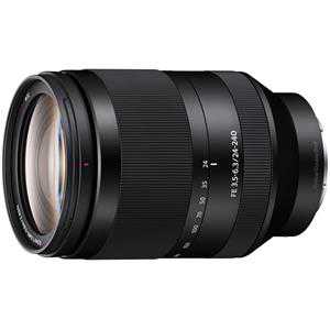 [2015年3月発売] ●Eマウント35mmフルサイズ対応レンズ初、光学10倍高倍率ズームレンズ ●広角24mmから望遠240mmまでをカバーする幅広いズーム領域 ●手持ち撮影時に威力を発揮する、光学式手ブレ補正機能搭載 ●防塵防滴に配慮した設計 【仕様】 レンズマウント：ソニー Eマウント 対応撮像画面サイズ：35mmフルサイズ 焦点距離(mm)：24-240 焦点距離イメージ(mm)：36-360　※撮像素子がAPS-Cサイズのレンズ交換式デジタルカメラ装着時の35mm判換算値(mm) レンズ構成（群-枚）：12-17 画角（APS-C)：61°-6°50' 画角（35mm判）：84°-10° 開放絞り（F値)：3.5-6.3 最小絞り（F値)：22-40 絞り羽根 (枚）：7 円形絞り：○ 最短撮影距離 (m)：0.5m-0.8m 最大撮影倍率（倍）：0.27 フィルター径（mm)：72【購入制限のある商品について】お一人様○点までと記載のある商品につきましては、・同一名義のご購入・同一住所・同一世帯でのご購入・同一住所への配送の場合上記に該当し、複数件数のご注文が判明しました場合、キャンセルさせていただく場合がございます。予めご了承ください。■「代金不可」の商品について銀行振込、またはクレジットカードでのお支払い方法をお選びください。※銀行振込のご入金確認後のお取り寄せになります。※クレジットカード登録のご住所以外への配送はおことわりいたします。【おことわり】代金引換を選ばれた場合は、ご連絡のうえキャンセルをさせていただきますので、予めご了承をお願いいたします。