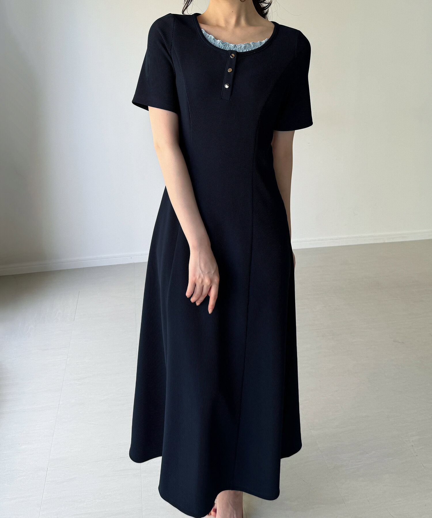 レイヤードネック リブ風カットワンピース