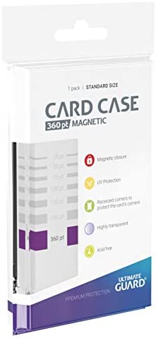 " 商品名 Ultimate Guard(アルティメットガード) Magnetic Card Case マグネットローダー (3個セット) (360pt) メーカー アルティメットガード 仕様 JAN 4056133014762　商品説明 ※製造上の小さい傷など発生している場合がありますが仕様となりますので交換などの対応は出来ません。 アルティメットガード 社製のトレーディングカード収納用マグネットホルダー トレーディングカードを硬質プラスチックに挟み込み保護するアイテムです。 上部がマグネットになっておりワンタッチで容易に収納が可能です。 紫外線からもカードを守ります。 四隅は窪みがあり、カードの角を痛めません。 3個セット販売【発送予定の目安】ご注文から発送までに1営業日お時間がかかります。 ※銀行振込・コンビニ決済の場合はご入金確認後の発送となります。"ローダー