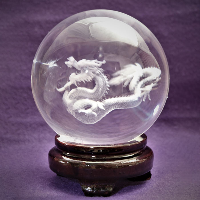 昇龍 クリスタル 10cm球 【 送料無料 】 辰年 令和6年 2024年 龍 ドラゴン クリスタルガラス レーザー インテリア 幸運 開運 祈願 縁起縁 起物 正月 運気 浄化 エネルギー
