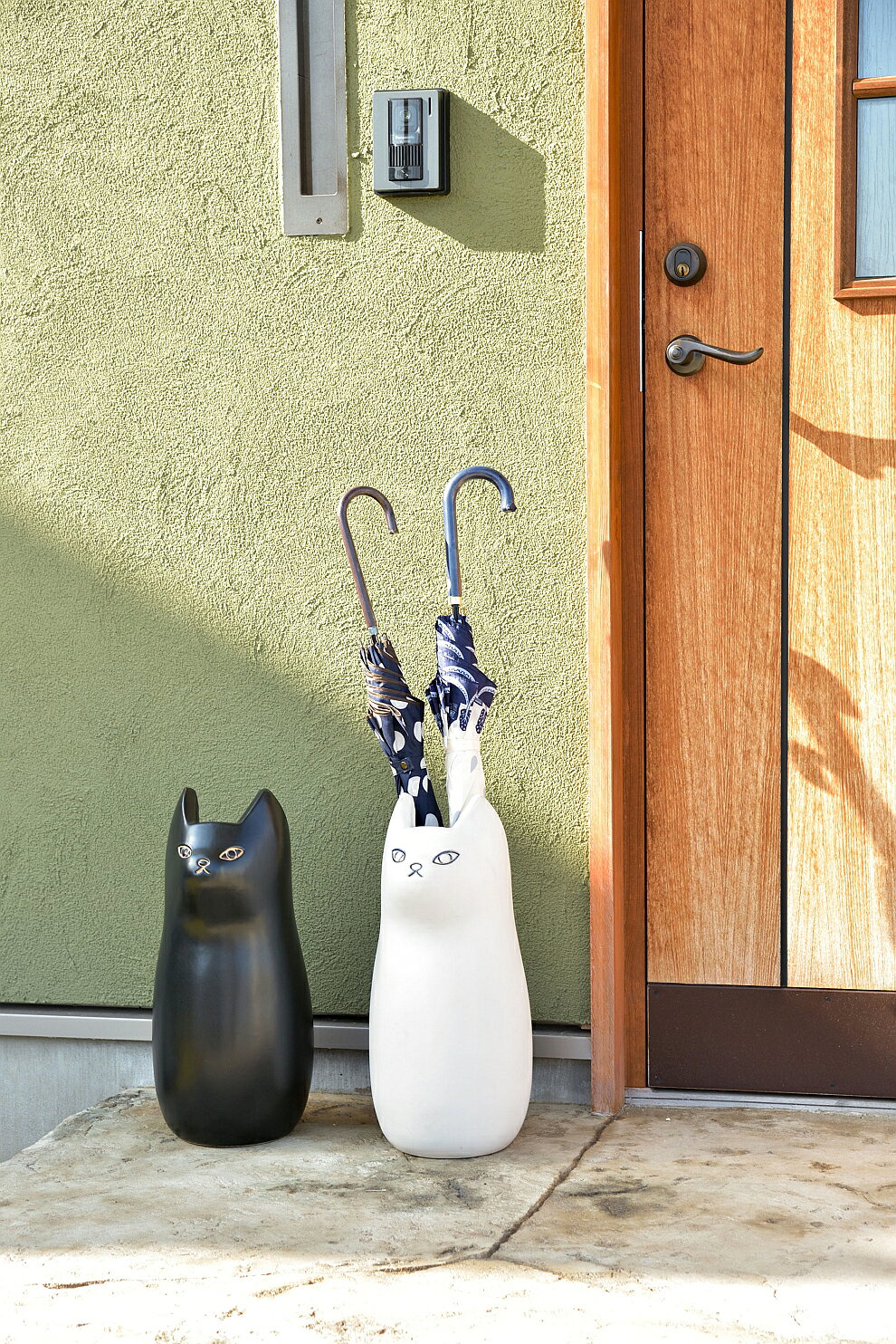 陶器な猫ねこにゃんこcat 傘立て 高さ45cm CLY-12 umbrella rack 【送料無料 SALE...