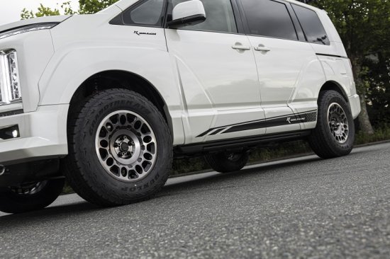 【KUHL】 三菱 デリカ D:5 エアロ D5R-RS オーバーフェンダーキット FRP素材 ドレスアップ カスタムパ..