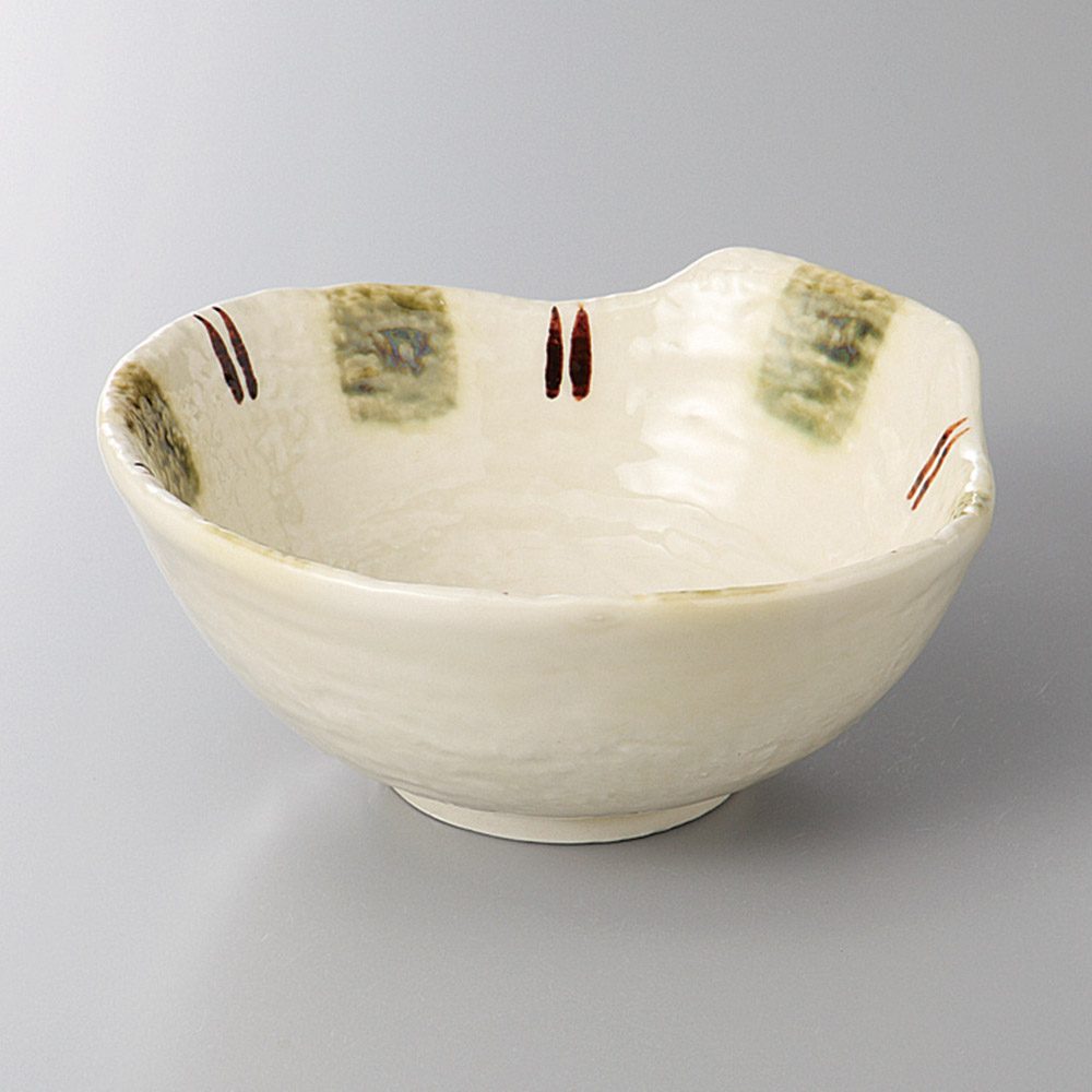 渕十草呑水 13×12.5×5.5食器　国産 陶器 日本製 美濃焼 カフェ食器 和食器 和カフェ 取り鉢 煮物鉢　お..