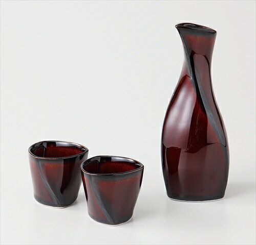 漆ブラウン　折り目酒器揃　※箱入り　 ※箱サイズ　14×13.8×7.5cm