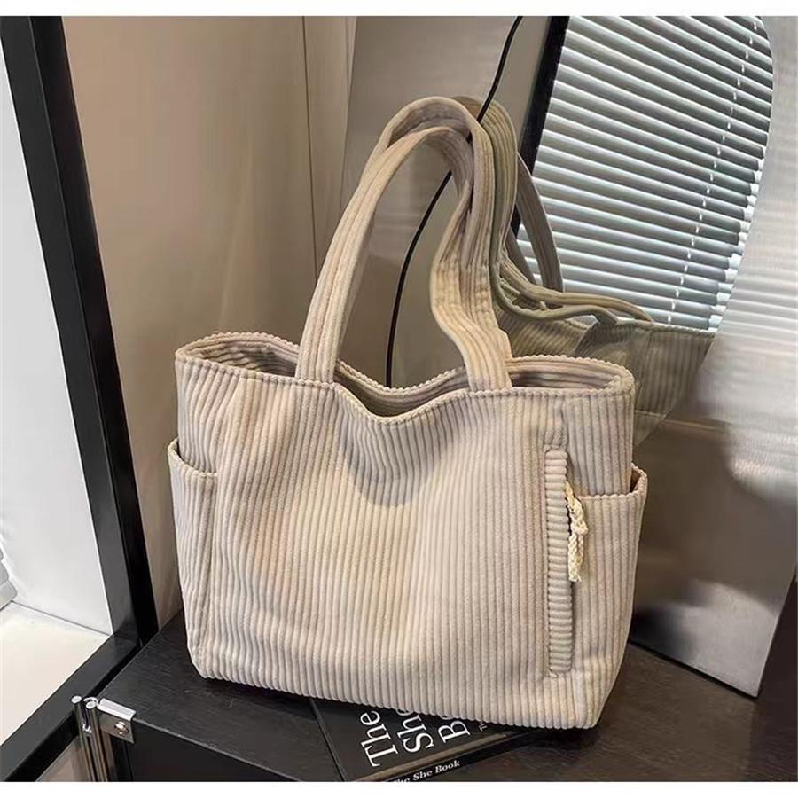 【10%OFF】トートバッグ レディース 軽量 a4 A4 大容量 コーデュロイ おしゃれ 肩掛け 通学 通勤バッグ ママバッグ 多収納 整理整頓 旅行 出張 kuleum-10005934 クルム サンプル画像3