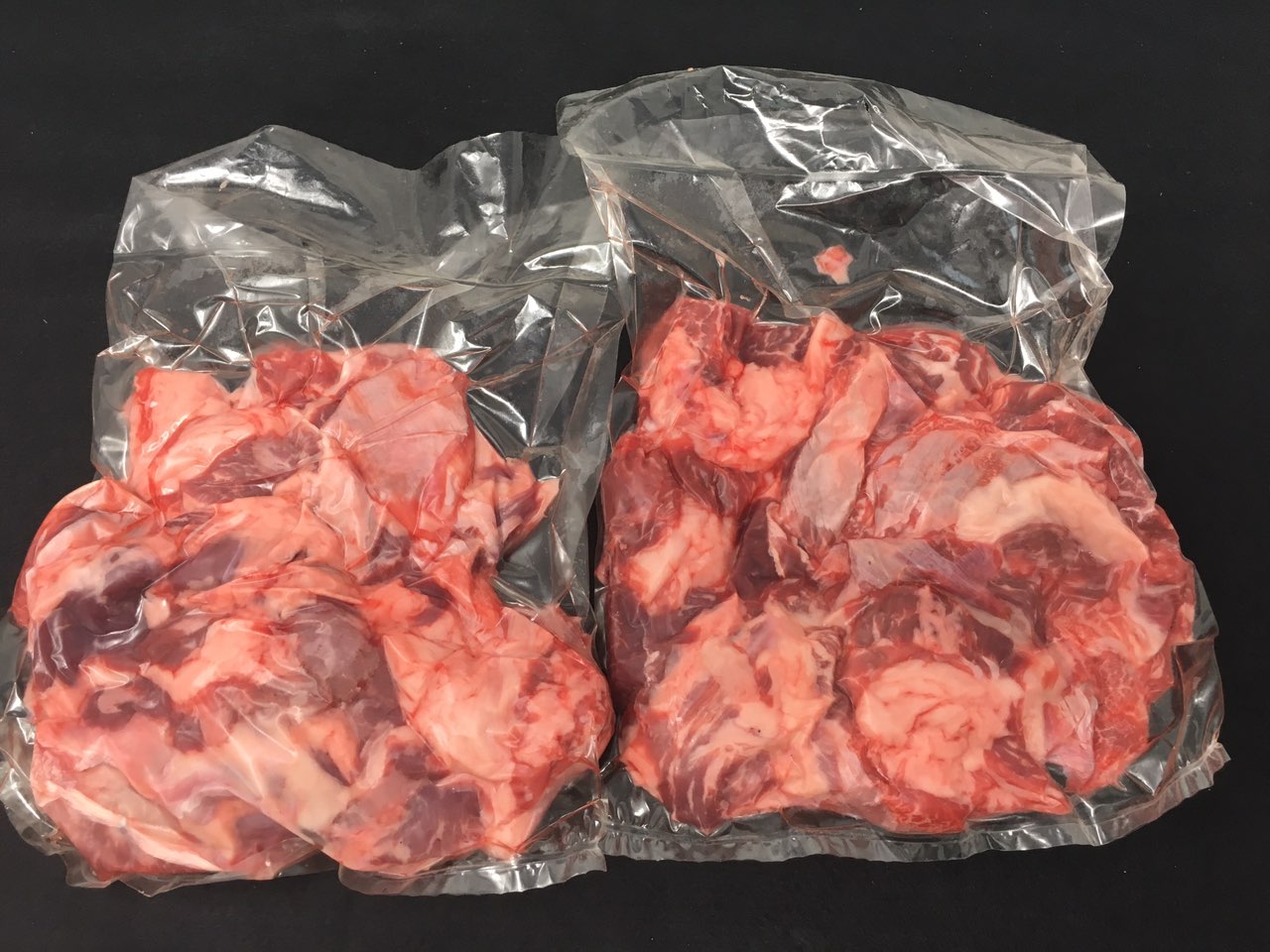 飛騨牛 牛すじ肉 1kg 肉のくまざき