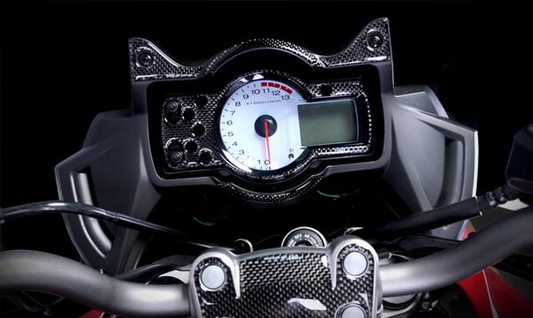 DIMOTIV カーボン調 メータープロテクトパッド6点セット versys
