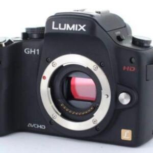 【中古】Panasonic パナソニック LUMIX DMC-GH1-K ボディ コンフォートブラック