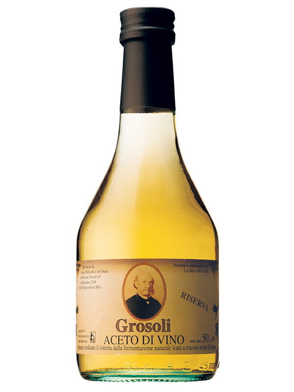 商品情報商品名アドリアーノ・グロソリ ワインビネガー リゼルヴァ 白 500ml×12個商品説明 ワインを木樽でゆっくりと酢酸発酵させる伝統的な製法を用い、発酵後も木樽でじっくりと熟成させたリゼルヴァタイプのワインヴィネガーです。透明感と輝きのある色合い、豊かな香りとまろやかな味わいが料理を引き立てます。お好みや料理に合わせて、白・赤の2タイプからお選びください。賞味期限 情報追加待ち 詳しくはお問い合わせください。ご注意点 ・リニューアルなどにより、商品内容やパッケージが変更となり、画像と異なるものをお届けする場合がございます。予めご了承ください。・当商品は終売、リニューアルになる可能性があり、ご注文をいただいた後にお届けができなくなってしまう場合が稀にございます。 その際はご連絡させていただきますので、ご了承ください。 関連キーワード（本商品の直接的な関係を示すものではありません。） モンテ物産 モンテ トマト パスタ スパゲッティ マカロニ イタリアン 調味料 材料 食品 塩 食塩 ポルチーニ キャビア トリュフ 凍菜 アンチョビ 生ハム ウインナー ソーセージ サラミ ハム オリーブオイル チーズ プロセスチーズ モッツァレラチーズ ピザ粉 バルサミコ酢 パスタソース 野菜加工品 ポレンタ サフラン グリッシーニ パットーネ オリーブ 冷凍パスタ 豆 ビーンズ 海塩 ツナ ボッタルガ パジェフ 焼き菓子 パン 小麦粉 ドライイースト 薄力粉 強力粉 中力粉 パットーネ ひまわり油 有機ジュース ストレートジュース 業務用 酢 コーヒー 水 炭酸水 香辛料 デザート ペンネ リングイネ 輸入品 国内加工品