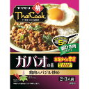 商品情報商品名タイクック　ガパオの素（本場タイの辛さ） 名称タイ料理合わせ調味料内容量80g商品特徴鶏肉をガパオ（ホーリーバジル）とオイスターソースで炒めるタイで定番の屋台メニューを作ることができるタイ料理の素です。鶏ひき肉を用意して炒めるだけで簡単に出来上がります。ごはんにのせて、目玉焼きを添えれば、タイ本場の雰囲気をたっぷりと楽しめます。原材料名バジル、ナンプラー、砂糖、唐辛子、オイスターソース（大豆を含む）、大豆油、にんにく、でん粉、しょうゆ（小麦・大豆を含む）、食塩／調味料（アミノ酸）、カラメル色素、酸味料、増粘剤（キサンタン）アレルギー物質小麦・大豆メーカー情報ヤマモリ株式会社 栄養成分表示(80gあたり)熱量72kcal たんぱく質2.9g脂質2.1g 炭水化物10.5g食塩相当量3.8g