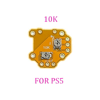 ※分解方法の説明書はありません。自己責任でお願いします。 定形外郵便のみ送料無料※代引き・ニッセン後払いできません。 PS5 コントローラーのスティック修理専用　10K アナログジョイスティックスティックドリフト修理ボード ドリフト修正モッド　パーツメカ部分です。 サイズ：約1.7×1.8cm メーカー保証書や説明書が付属されていない 簡易包装の商品となります。 取付けには基板へのはんだ作業が必要です。 ※左右のスティック両方修理が必要な場合は、 L・R 各1個ご用意ください。 はんだ作業が必要です。 お手持ちのコントローラを分解して、実装状態をご確認下さい。 交換方法や注意点などは説明書はございませんので、 ご自身でお調べください。 作業はご自身の責任の下、行ってください。 ※ 万が一コントローラに破損等が起こった場合でも保証は致しかねます。 【取り扱いについて】 部品および全体に、ごみ・ほこり等のない状態で作業をしてください。 接着剤・結着材が古い、またはほこりがついていると、不具合の発生する可能性もございます。 エアーで飛ばすだけでは不十分な汚れもございます。 また、小さなお子様が誤って飲み込まないよう十分にご注意ください。 当店では保証することはできませんので、自己責任でお願いいたします。