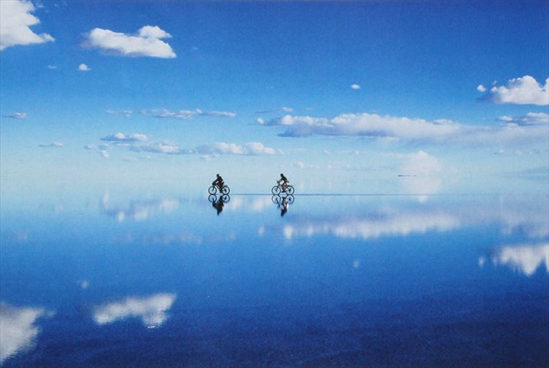 300ピースジグソーパズル 奇跡の湖 ウユニ塩湖-ボリビア 《廃番商品》 アポロ社 48-626 (26×38cm) 1