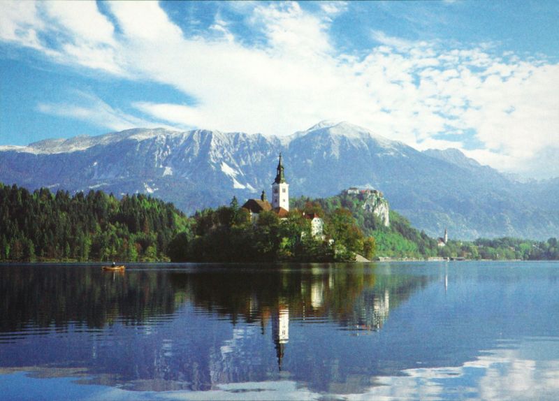 759スモールピースジグソーパズル 湖に浮かぶ聖マリア教会-スロベニア 《廃番商品》 エポック社 57-507 (38×53cm)