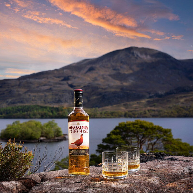 ザ フェイマスグラウス ブレンデッド スコッチ ウイスキー 40度 700ml 瓶 【並行品】 【 ウィスキー スコットランド フェーマスグラウス 】