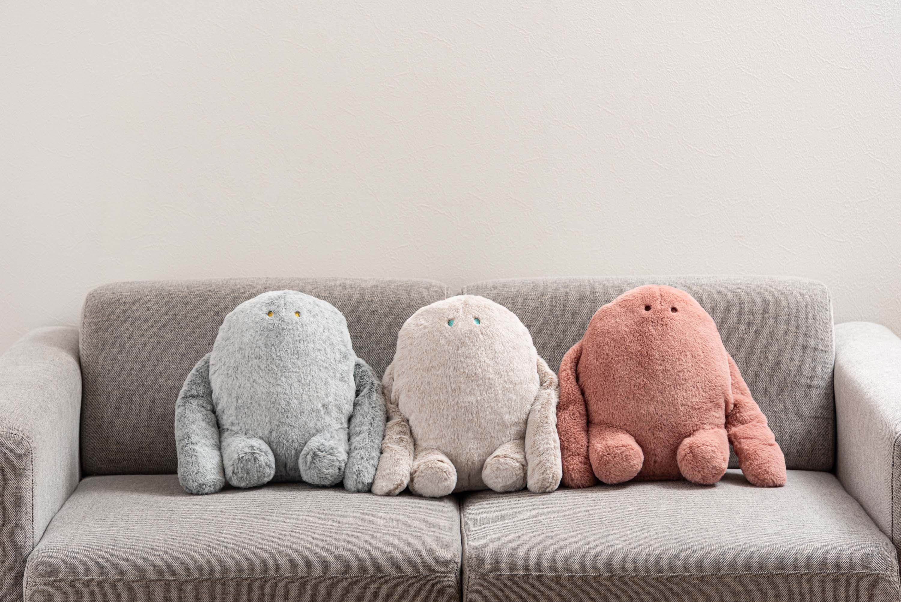 クッション お座りクッション お座り ぬいぐるみ イエティ アームレスト ポケット付き 猫背防止 姿勢 ..