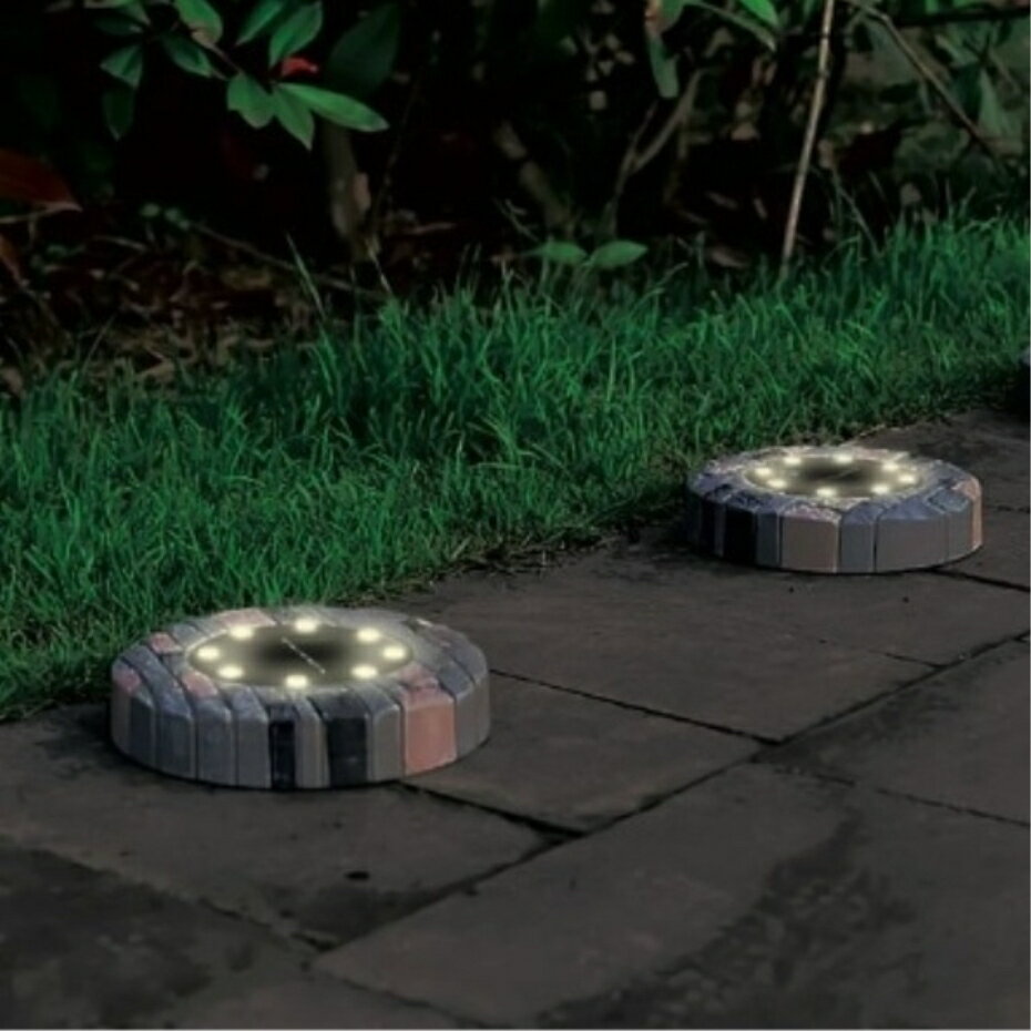 トレードワン ソーラー充電式 フットライト レンガ調 2個セット 30849