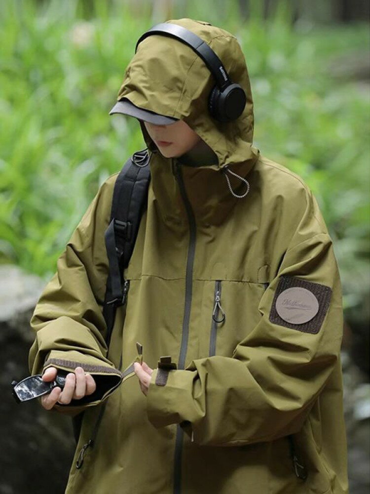 ウィンドブレーカー メンズ アメリカン 機能的 アウトドア ジャケット 春 秋 フード ジップアップ 防水..