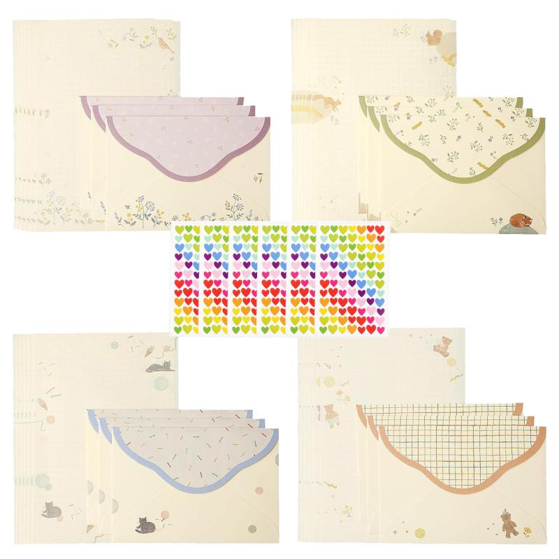 Acidea 便箋 手紙 A5 大容量 4種(猫、リス、花鳥、クマ)レターセット 可愛いレターセットと封筒(便箋48枚 封筒24枚セット) ラブレター メッセージカード おしゃれ 招待状 結婚式 お祝い手紙 挨【72個のかわいいレターセット】あなたは4種類の異なるスタイルのかわいいモチーフの便箋封筒セットを8セット手に入れます。1セットに6枚の便箋と3枚の封筒があります。全部で48枚の便箋と24枚の封筒があります。かわいいハート形ステッカーも6枚（約500個）プレゼントします。必要に応じて十分な量があります。【高品質】私たちの便箋は高品質の紙で作られています、8.3x5.7in/21x14.5cmの便箋、6.3x4.3in/16x11cm封筒。 軽くて丈夫で、表面が滑らかで、感触と筆記効果がよく、日常の筆記や贈り物にぴったりです。インクの滲みがないので、きれいに書くことができます。【かわいいのデザイン】可愛くてオシャレな猫柄/花鳥/動物柄のデザイン，さまざまなかわいい装飾シールを使用して、封筒にそれらを飾り、自由に組み合わせて、想像力を駆使して素敵で豪華な封筒を作成できます。【温かい黄色の紙】暖かみのあるイエロートーンの紙はレトロで心地よい雰囲気を加え、書くことに温かみを与えます。あなたが書いた文字とマッチすると、読書体験はより身近で温かくなります。【応用広範】私たちのレターセット 可愛い 、誕生日、休暇、母の日、日記、パーティーの招待、ラブレター、ペンフレンド、さらにはスクラップブックにぴったりです。文具愛好家や猫好きの友人への心のこもったプレゼント。