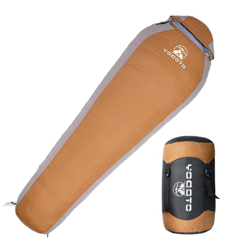 【YOGOTO】 ダウン 寝袋 冬用 マミー型 シュラフ 600FP 高級ダウン 連結可能 撥水 スリーピングバッグ -15℃～0℃～15℃ キャンプ アウトドア 暖かい 耐寒温度 -15℃ コンパクト 車内泊 防災用 圧素材:(外部:ナイロン、内部：ポリエステル)　　使用快適温度:-5℃～5℃ 総重量:約2300gダウン充填:約1500g 　 使用サイズ:約220×80cm　 収納サイズ:25×45cm(圧縮スタッフバッグ付き )【暖かい】羽毛がたくさん詰め込まれており、暖かさが朝まで持続する保温性が良いマミー型。ジッパーの内側にはドラフトチューブがあり、ジッパー部分からの冷気を遮断する。寝袋内部で暖められた空気が逃げるを防ぐ。【連結できる】撥水性、通気性が優れており、Lジッパーの寝袋とRジッパーの寝袋があれば、簡単に連結できる【多用途】 キャンプ、アウトドアから登山、ツーリング、車中泊まで様々なシーンで大活躍。非常時の防災用品としてもおすすめ。
