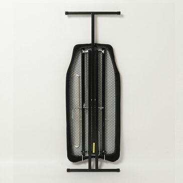 タワー tower 軽量スタンド式アイロン台 タワー ブラック 山崎実業 4028tower アイロン台 スタンド式 アイロンボード ボタンプレス 折りたたみ 軽量 高さ調節 アイロンがけ おしゃれ シンプル モノトーン yamazaki 新生活 【送料無料】