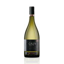 ＜＜ ITEM INFORMATION ＞＞ 名称（原語） Grey sauvignon Blanc 商品詳細 砂漠でできる超低収量ワイン（10hl/h程）です。 ブドウは、単一畑・単一区画より産出のトップ・キュベで栽培されています。 灌漑は、船の帆を張る様に、朝霧の露を網を張って獲保されています。マスト（ブドウ果汁）は、空気に触れないように保護され、6時間〜8時間低温で醸しが行われます。 12度〜15度で低温発酵され、酵母の働きによってさまざまなアロマが引き出されます。 熟成は、ステンレスタンクで発酵後10ヶ月間、澱と一緒に熟成されます。ワインを澱と接触させるため優しくバトナージュを行います。 味わいは、イエローグリーンの色調、シトラス系の香りにグリーン唐辛子のニュアンスが加わります。フレッシュでボリューム感があり、酸味が高くミネラルを感じます。クリーンで後味に塩味が、残りとても複雑味を持っています。 飲み頃は、3年のうちに飲むか、5年から10年間セラーで寝かせても良い味わいです。 セパージュ ソーヴィニョン・ブラン100％ 内容量 750ml 原産国名 チリ 輸入者 株式会社アルカン 東京都中央区日本橋蛎殻町1丁目5番6号 備考 ※写真はイメージです。実際にお届けの商品は形状やパッケージが異なる場合があります。 ※お届けするワインのヴィンテージは変更になる場合があります。