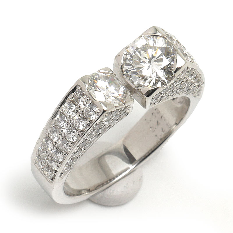 【中古】ダイヤモンドリング 約16号 PT900・ダイヤ1.03/0.40ct 1カラット超【質屋...