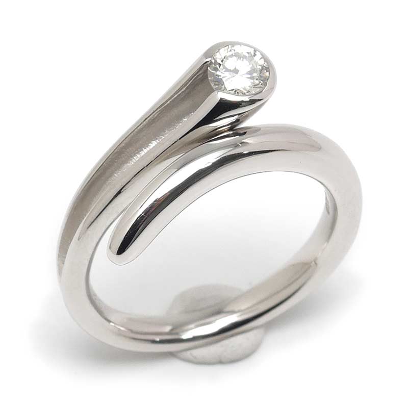 Rakuten - 【中古】ダイヤモンドリング 約11号 PT900・ダイヤ0.20ct 1粒ダイヤ バイパスリング【質屋鑑定品】
