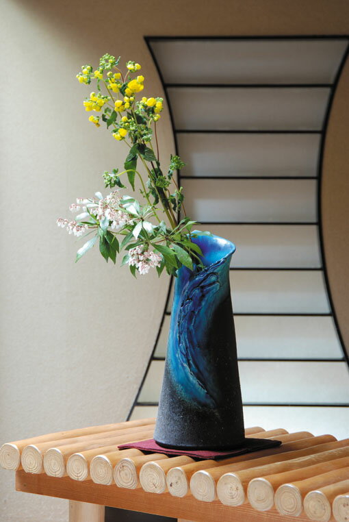 【送料無料】【smtb-kd】清流花入・花器・花生け・花瓶【信楽焼】【特価】506-05