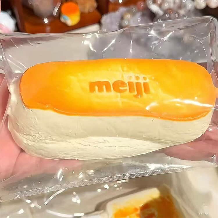 ふわふわ 握って遊ぶ 手触りが柔らかく Y2K おもちゃ ケーキ もちもち オシャレ ス...