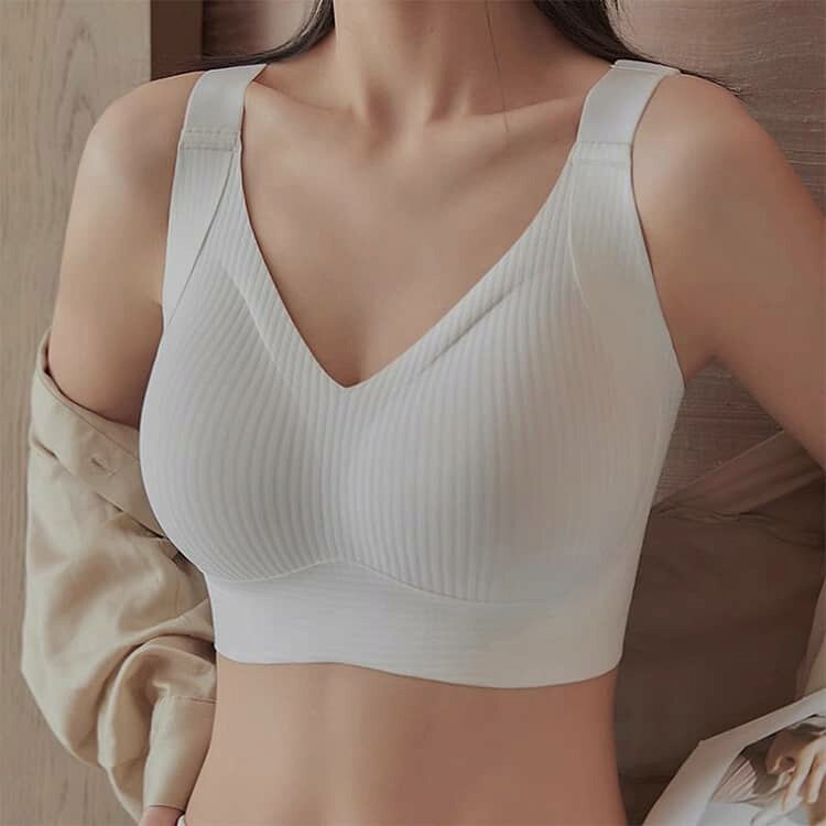レディース 大きいサイズ フルカップ ブラジャー 小さく見せるブラ シームレス 胸を小さく見せる 脇肉 補正ブラ 昼夜兼用 脇高 ノンワイヤー 美胸 夏用 着痩せ 垂れ防止 ブラジャー 通気性 幅広ストラップ 背中すっきり らくちん 下着 インナー ナイトブラ kuresonstore-10004938 クレソン サンプル画像3
