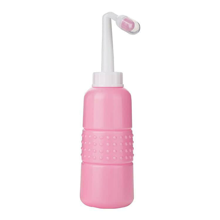 クレソンのポータブル おしり洗浄器 携帯おしり洗浄器 500ml お尻洗浄機 トラベル 大容量 ハンディシャワー 持ち運び ウォッシュ トイレ用品 2種類ノズル付き 旅行用品 手動式 シャワートイレ 出張 宿泊 外出先 お出かけ アウトドア 停電時｜アングル2