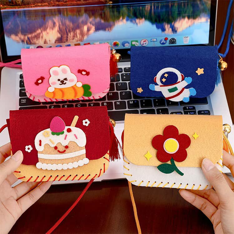 12個セット キット フェルト ソーイングキット バッグ ケーキ 小物収納 バッグ DIY 手作り キッズ 手芸キット 子供 ハンドバッグ ハンドメイド アニマル ウサギ いちご 12個セット 知育 幼稚園 教具 プレゼント 2