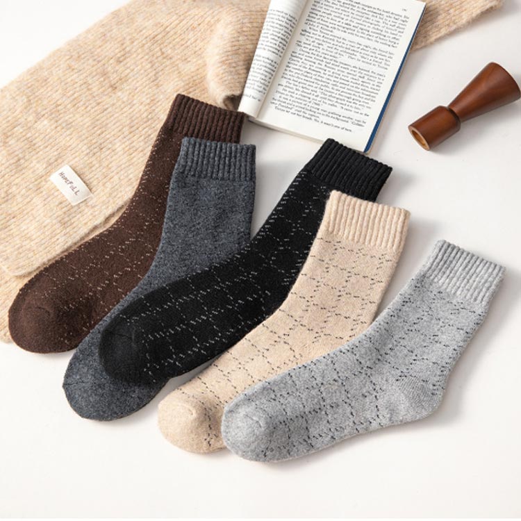 メンズ ソックス レディース あったか 春 女性 防寒 プレゼント 厚手 エスニック 暖かい かわいい おしゃれ 婦人用 無地 ギフト 男性 クルー丈 ルームソックス 【5足セット】靴下 秋冬 アウトドア キャンプ 春 秋 冬