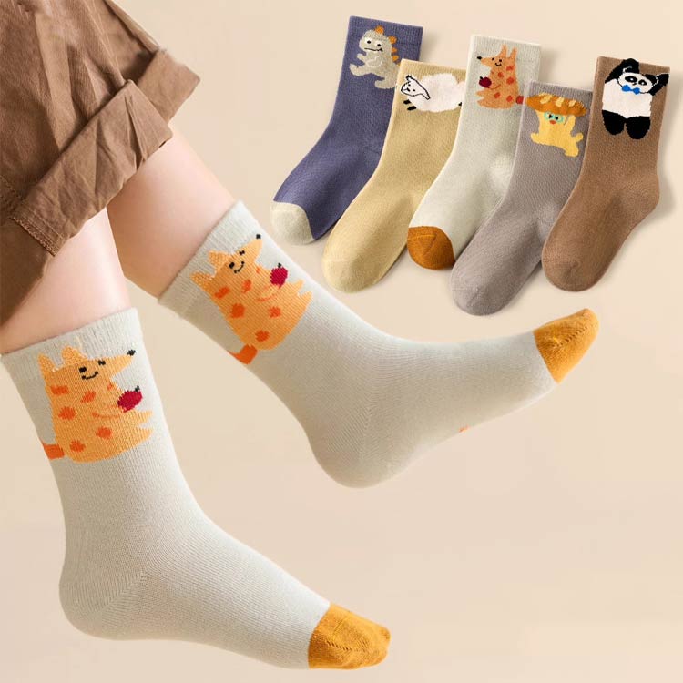 クリエスの動物 かわいい ダイナソー ベビー 男の子 女の子 アニマル 靴下 子供用 靴下 キッズ キャット 恐竜 恐竜柄 子ども パンダ 羊 猫 ねこ 5足組 オシャレ ソックス 子供用 保育園 幼稚園 通園通学靴下 子供服 春夏秋冬｜アングル2