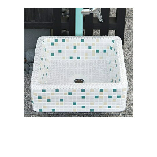 商品情報サイズ390×390×140mm14kg材質タイル（陶器）色ブルー系商品説明設置タイプ：据え置き型付属品：丸型排水栓かわいい タイル製 洗面ボウル オリジン（スクエア)ブルー A-233 日本セラティ モザイクタイル 美濃焼 送料無料 昭和レトロ タイル レトロかわいい 昭和レトロなモザイクタイルの洗面ボウルレトロかわいい雰囲気が魅力の一品です！ タイル製洗面ボウル　オリジン　スクエア　ブルー　A-233です。清潔感あふれるカラーで彩られたモザイクタイルを施した真四角のタイル製洗面ボウル。昭和レトロなモザイクタイルを施し、小さなタイル一つ一つの持つ表情が、明るくポップでありながらレトロの雰囲気を持つ独特な質感を生み出します。絶妙なトーンの美しいモザイクタイルに心が動かされ和みのある空間を演出する一品です！＊タイル製ボウルのお手入れについて浸透性防護材によるオーバーコーティングが施してある為、お手入れは簡単です。メンテナンスは定期的にスポンジ等のやわらかい物を使用してください。（中性洗剤使用）尚、防護材を保護するため、クレンザー洗剤・研磨剤・たわし等は使用しないでください。＊手作業による作成の為、モニターの発色・イメージが実際と異なる場合があります。＊＊洗面ボウルの取付は当社にて可能です。（愛知県、愛知県近郊のみ取付工事可能！）別途、取付費・出張費がかかります。ご希望の方はご連絡ください。 5