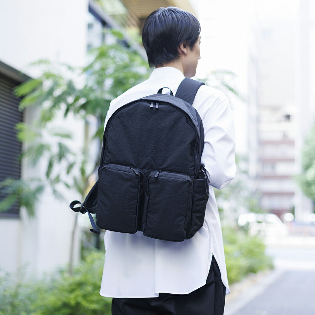 【11/27 1:59まで！クーポンご利用で2,000円OFF】ふかふか塩縮ナイロンリュック 黒 豊岡産 デイパック ..